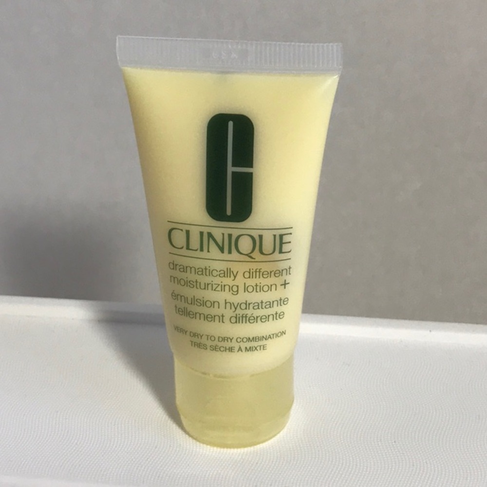 🦋 5 for $15 🦋 CLINIQUE DRAMATICALLY DIFFERENT